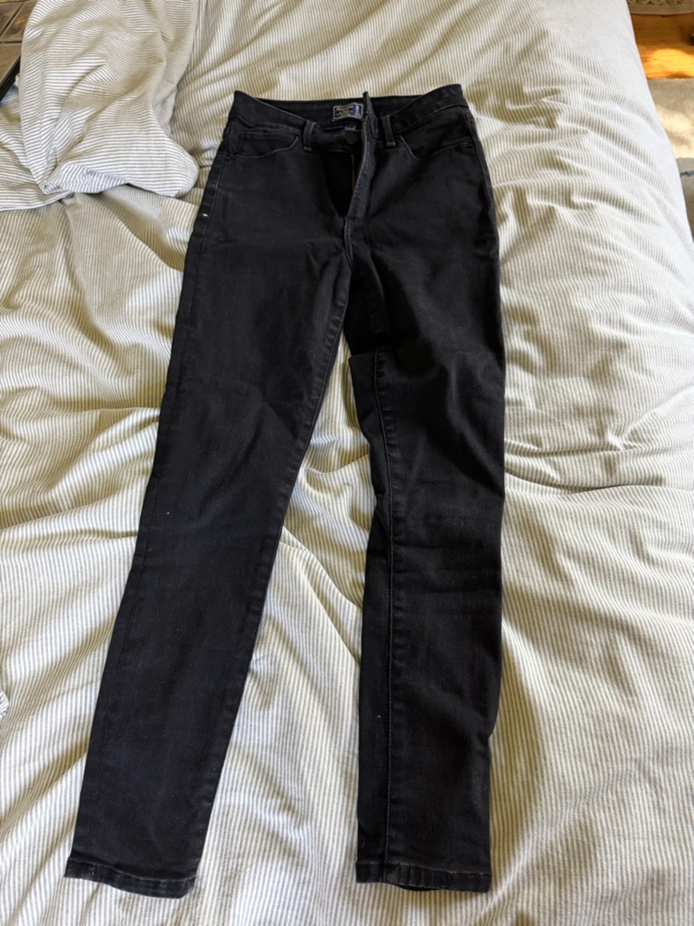 Abercrombie & Fitch Black Skinny Jeans - High Rise